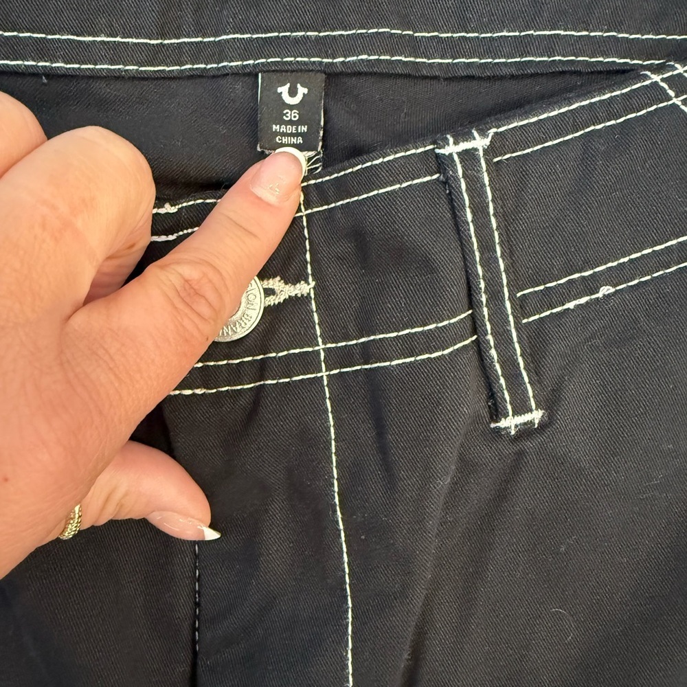 True Religion Black Cargo Pants - Picture 5 of 8